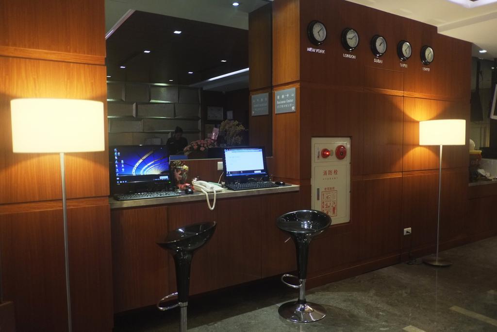 Tokyo International Hotel Taipei Extérieur photo