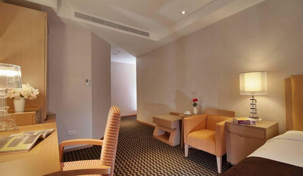 Tokyo International Hotel Taipei Extérieur photo