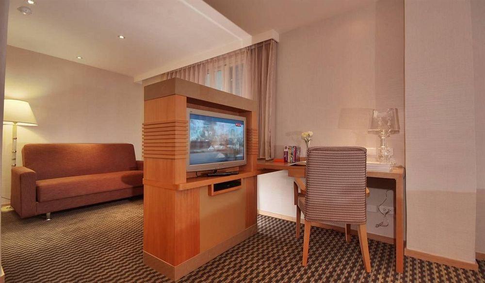 Tokyo International Hotel Taipei Extérieur photo